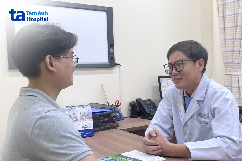 dấu hiệu ung thư vú ở đàn ông