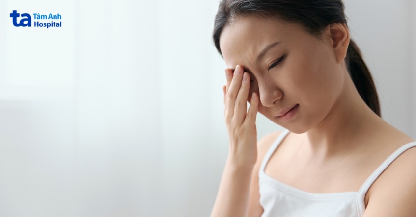 đeo kính không đúng cách ảnh hưởng thị lực