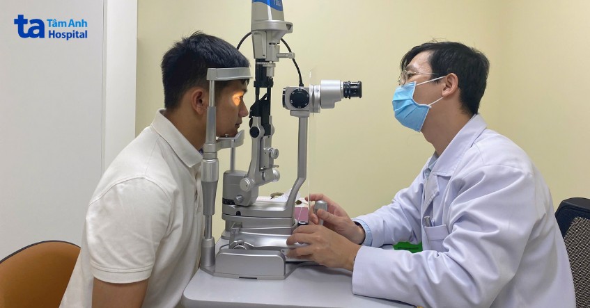 khám mắt tại trung tâm mắt cnc