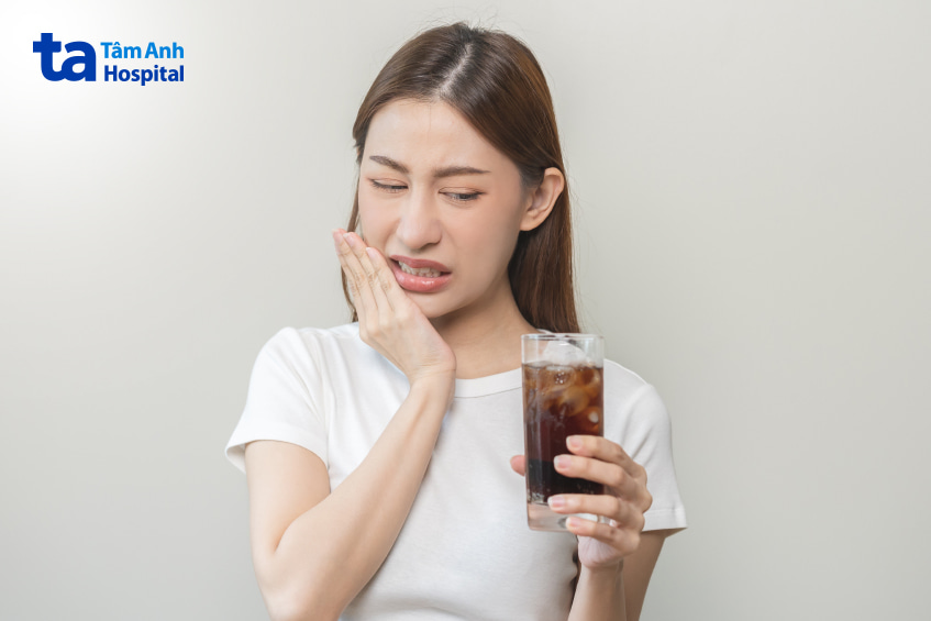 Răng hàm đau buốt do đồ nóng hoặc lạnh