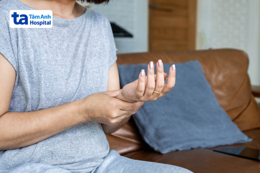 thuốc Medrol 16mg giảm triệu chứng của viêm khớp dạng thấp