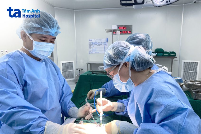u xơ vú lành tính có cần mổ không