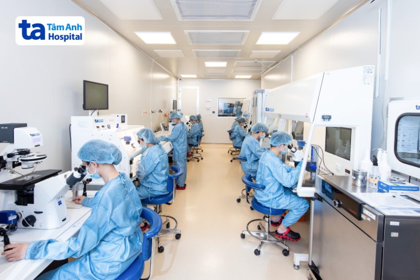 Chuyên viên phôi học tại IVF Tâm Anh