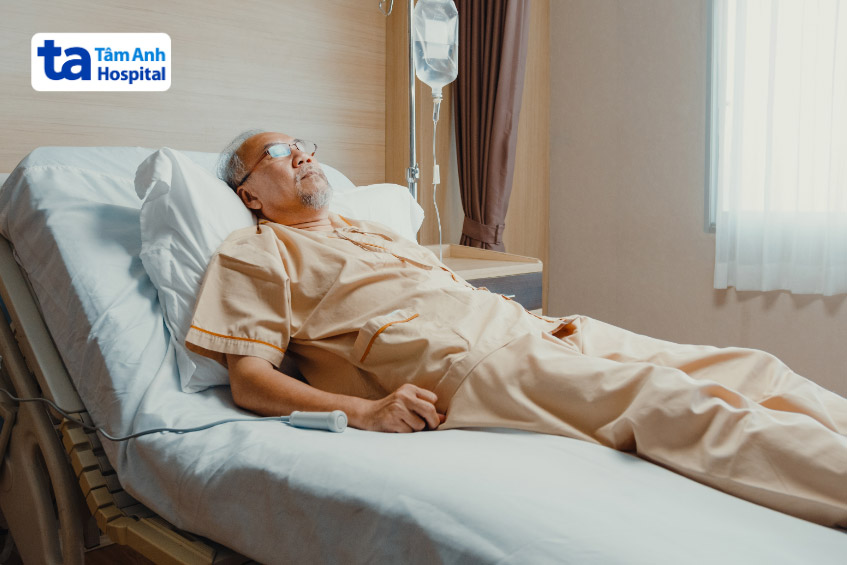 Anthracycline chống chỉ định tương đối ở bệnh nhân suy tim