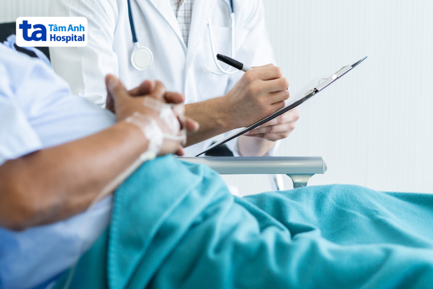 Bác sĩ sẽ dựa vào loại loạn nhịp tim, mức độ loạn nhịp mà người bệnh mắc phải để kê đơn thuốc thích hợp