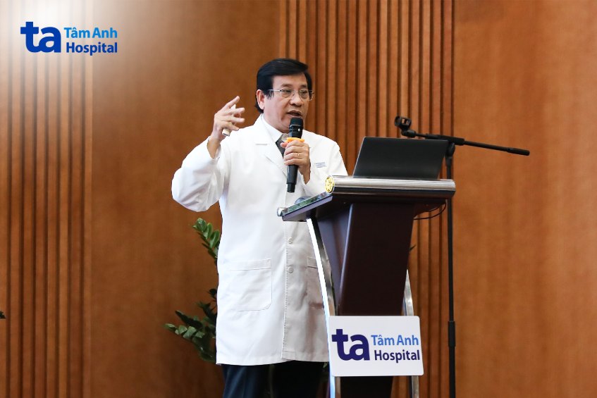 bác sĩ hoàng bày tỏ lo ngại về béo phì