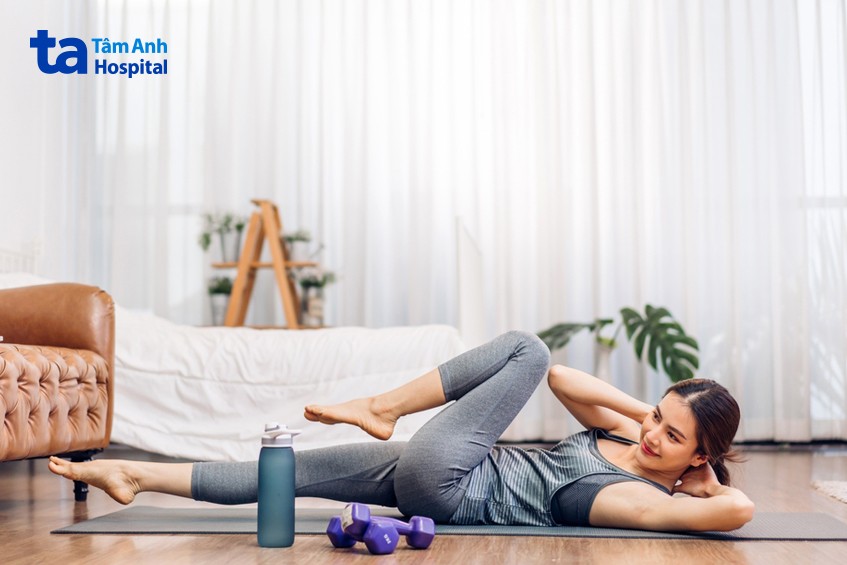 bài tập động tác gập bụng đạp xe