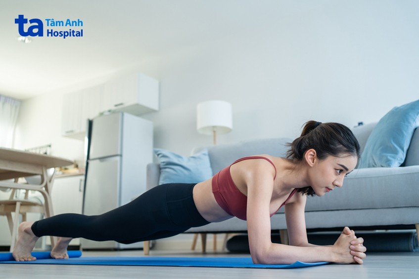 bài tập động tác plank