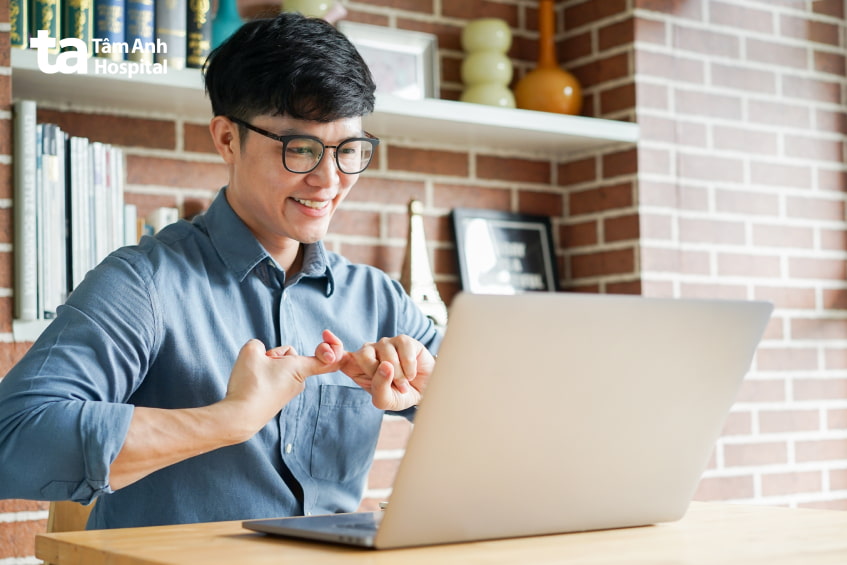 Bệnh câm có chữa được không?