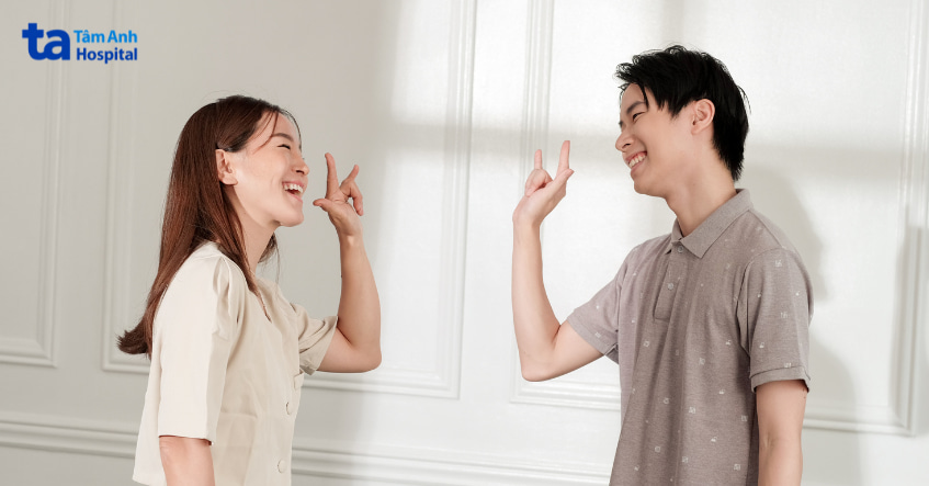 Phục hồi chức năng và hỗ trợ giao tiếp cho người bệnh điếc