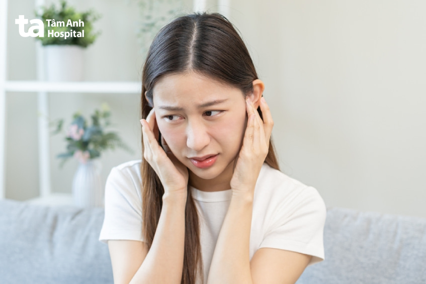 dấu hiệu bị điếc, ù tai