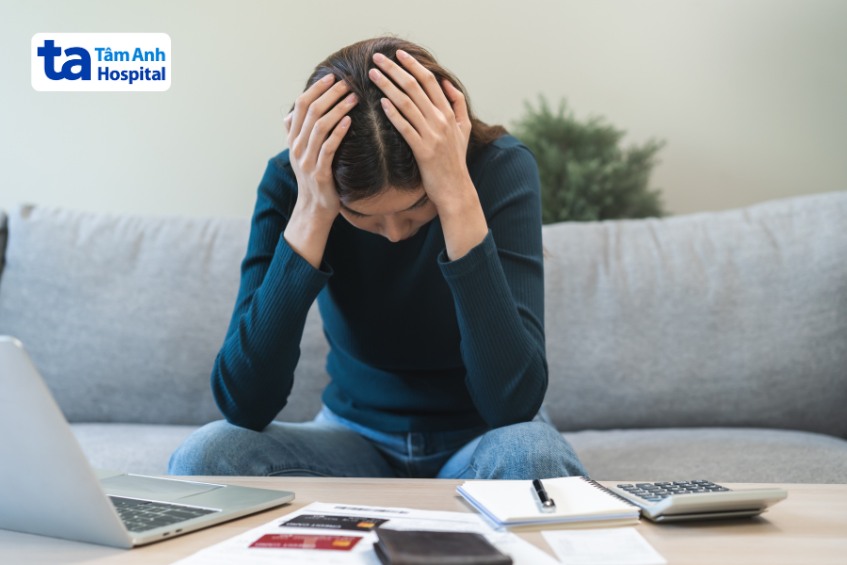 dấu hiệu nôn ói chu kỳ