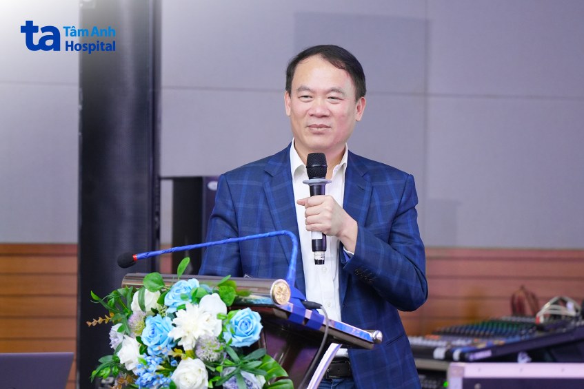 gs ts bs phạm mạnh hùng chia sẻ bài báo cáo