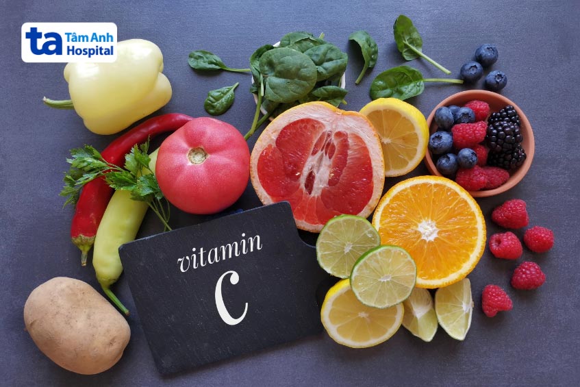 mẹ bầu cần bổ sung nhiều vitamin c
