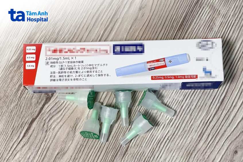 một loại bút tiêm đang bán tràn lan