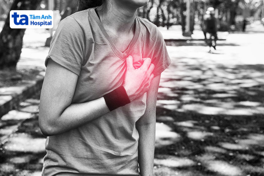 Người bệnh hẹp mạch vành 30% có thể gặp phải triệu chứng đau tức ngực khi gắng sức