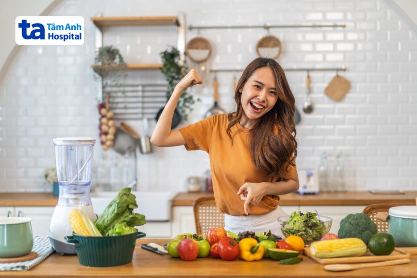 Người bị mỡ máu cao nên có chế độ ăn khoa học để hỗ trợ kiểm soát bệnh