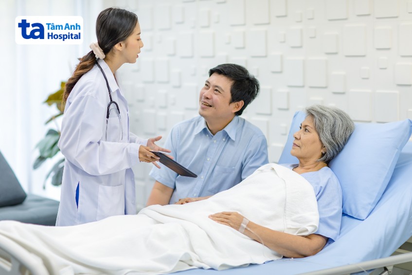 người nhiễm trùng máu cần chăm sóc kỹ