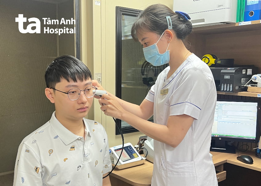 Bị giảm thính lực đột ngột có chữa được không?