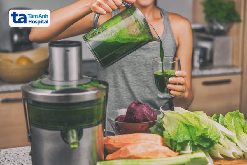 nước ép cải xoăn tăng cường hấp thu sắt