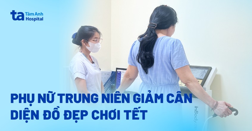 phụ nữ trung niên giảm cân đón tết
