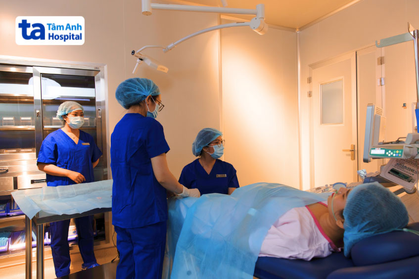 Quá trình chọc hút trứng tại IVF Tâm Anh