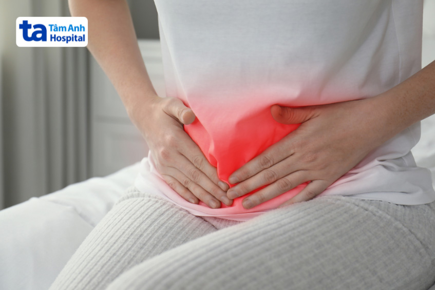 Sau thực hiện hiện thủ thuật bị đau bụng dữ dội kèm các triệu chứng khác cần báo cho bác sĩ