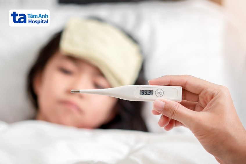 uống thuốc hạ sốt trong trường hợp sốt cao