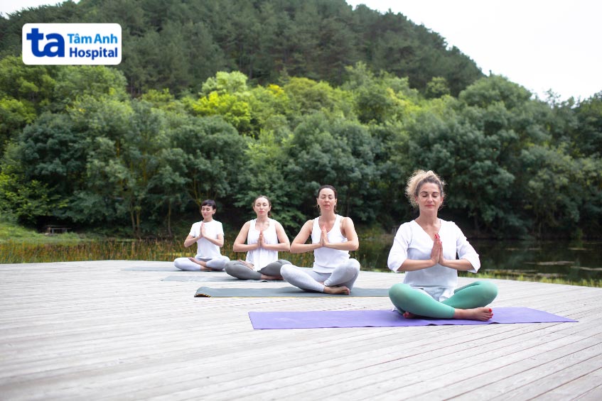 Yoga và thiền định là những liệu pháp thư giãn hữu hiệu giúp giảm căng thẳng