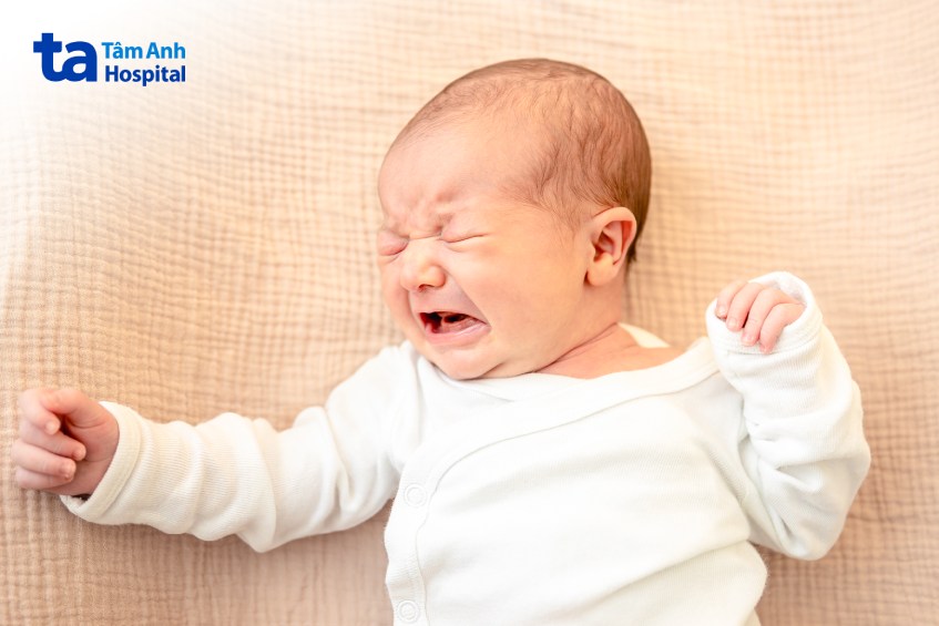 bệnh Hirschsprung thể sơ sinh cấp tính gây đau, khó chịu