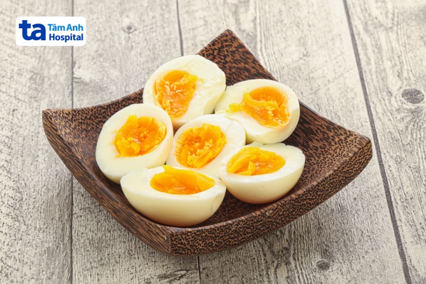 bệnh gan có ăn trứng được không
