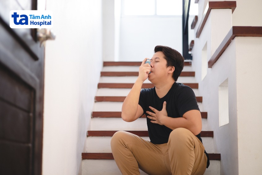 bị hụt hơi khi mắc viêm phế quản co thắt dạng hen