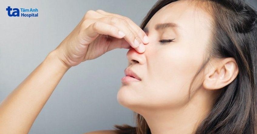 bị phì đại cuốn mũi