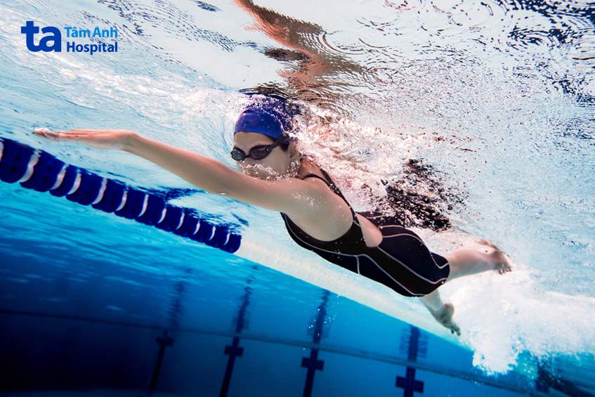 bơi lội nâng cao sức khỏe tổng thể