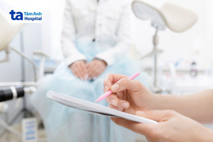 cần được đánh giá bởi bác sĩ