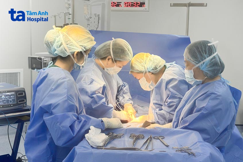 cắt 1 tử cung cho chị hạnh