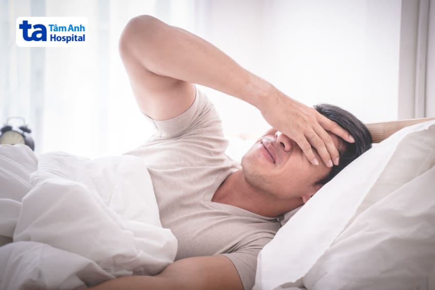 chứng nhức đầu khi ngủ nhiều là do hạ đường huyết