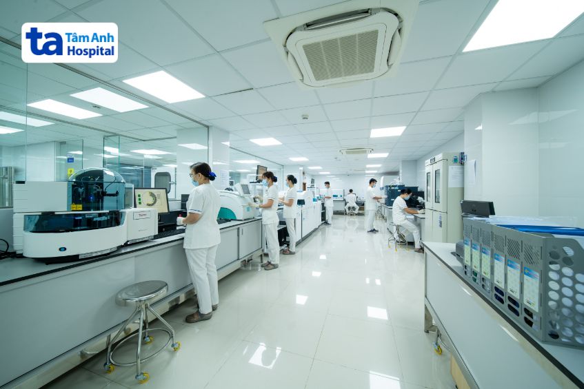 Toàn bộ kết quả xét nghiệm tại Trung tâm Xét nghiệm, Bệnh viện Đa khoa Tâm Anh được thực hiện và kiểm soát chặt chẽ, nghiêm ngặt bởi hệ thống kiểm soát chất lượng nội bộ theo mẫu tiêu chuẩn quốc tế.