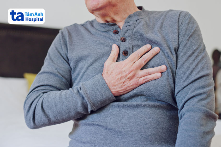 Khó thở, đau thắt ngực có thể là những dấu hiệu liên quan đến bock xoang nhĩ độ 1