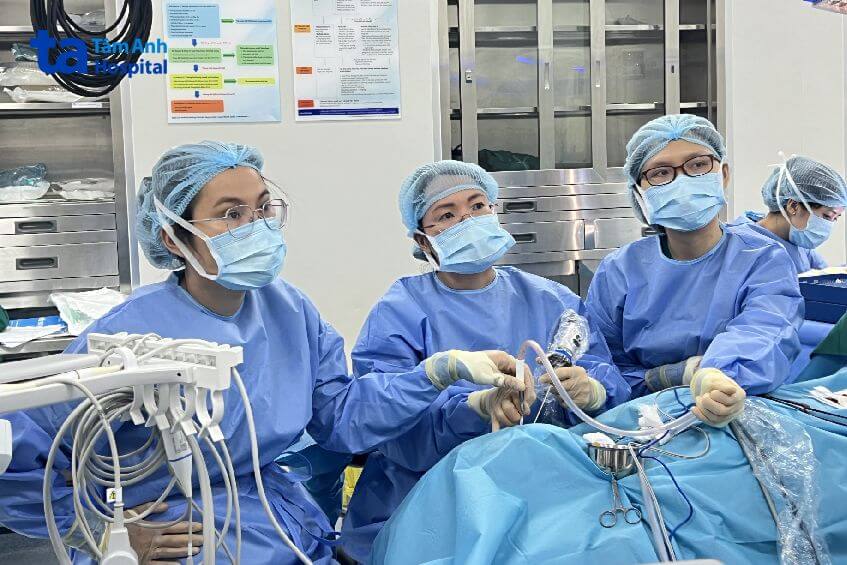 mổ viêm tai xương chũm