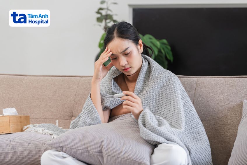người bệnh viêm phế quản cần đến gặp bác sĩ