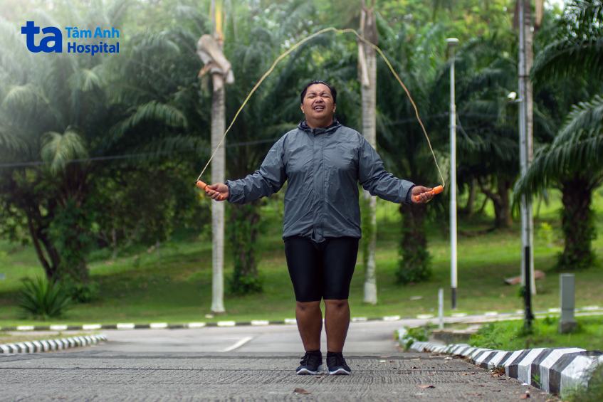 nhảy dây giúp đốt mỡ toàn thân