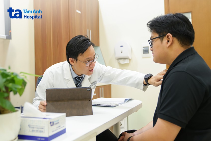 nhiều bạn trẻ thăm khám tại tâm anh