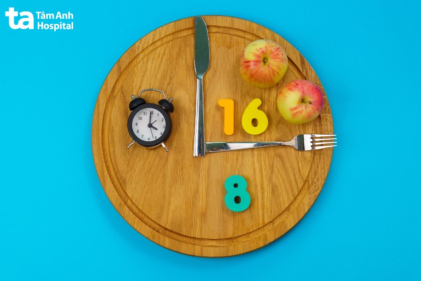 nhịn ăn 16 8 giúp giảm cân hiệu quả