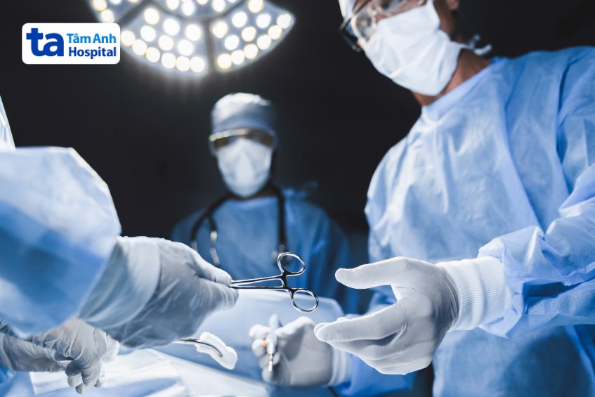 phẫu thuật gây viêm khớp cùng chậu