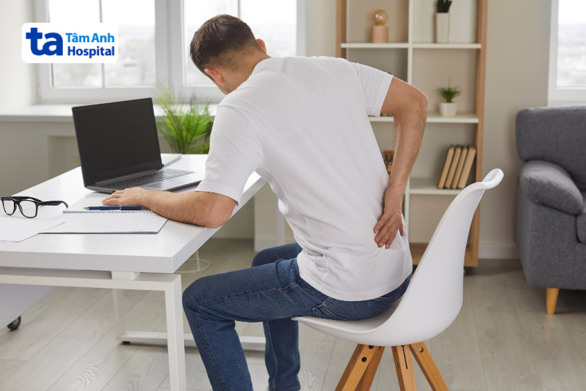 Sinh hoạt sai tư thế gây viêm khớp liên mấu