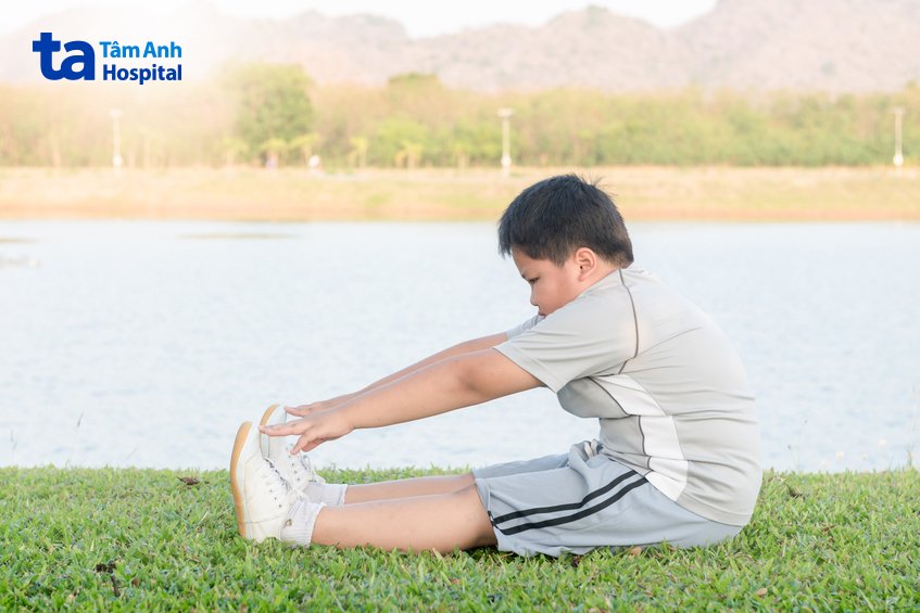 tập thể dục giúp trẻ giảm cân toàn diện