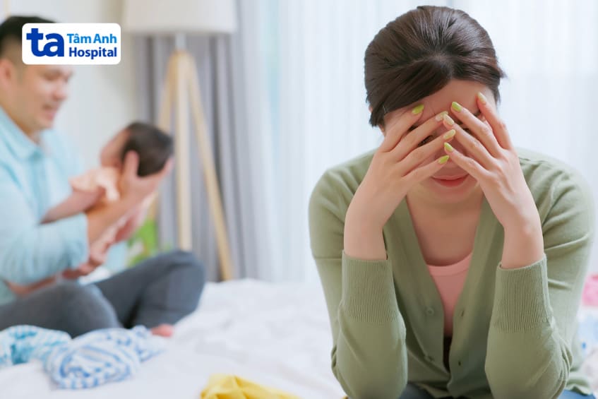 triệu chứng đau đầu sau sinh có thể biểu hiện khác nhau