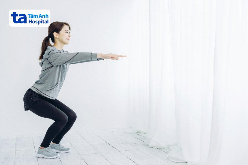 Bài tập Squat nửa gối
