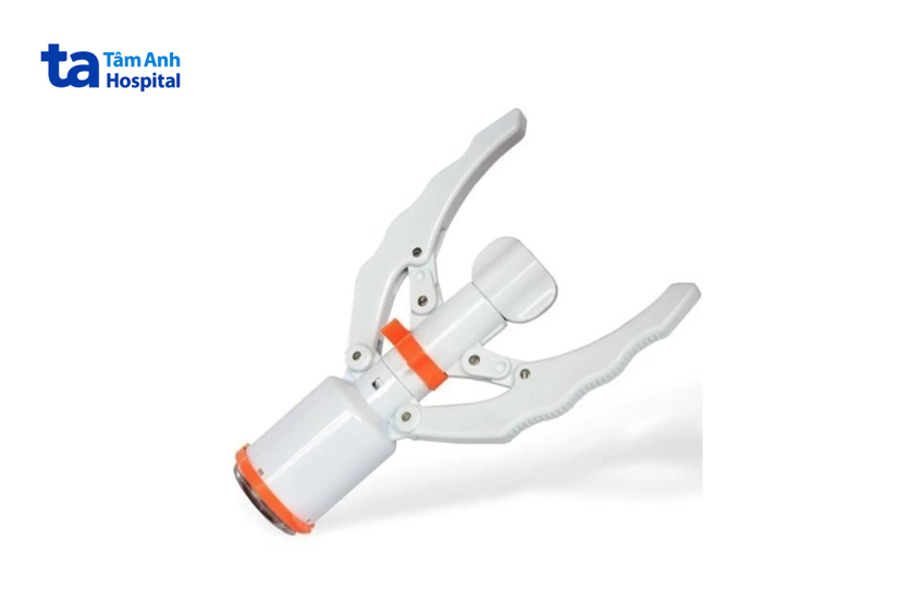 Cắt bao quy đầu bằng máy Stapler có khả năng cắt - khâu tự động vết thương trong một lần thực hiện